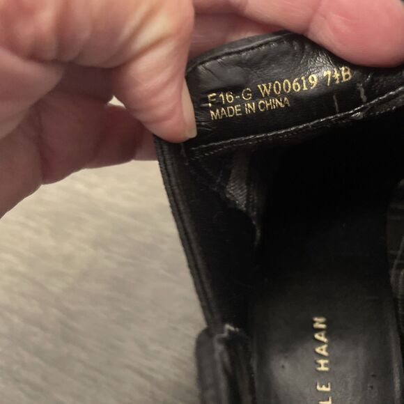 Cole Haan Black Chelsea Boot Ankle Pull On Womens 7.5 NICE - Picture 11 of 12